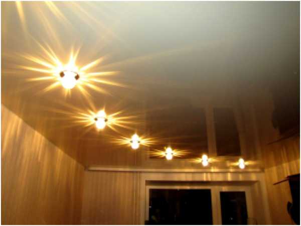 Расположение светильников на натяжном потолке